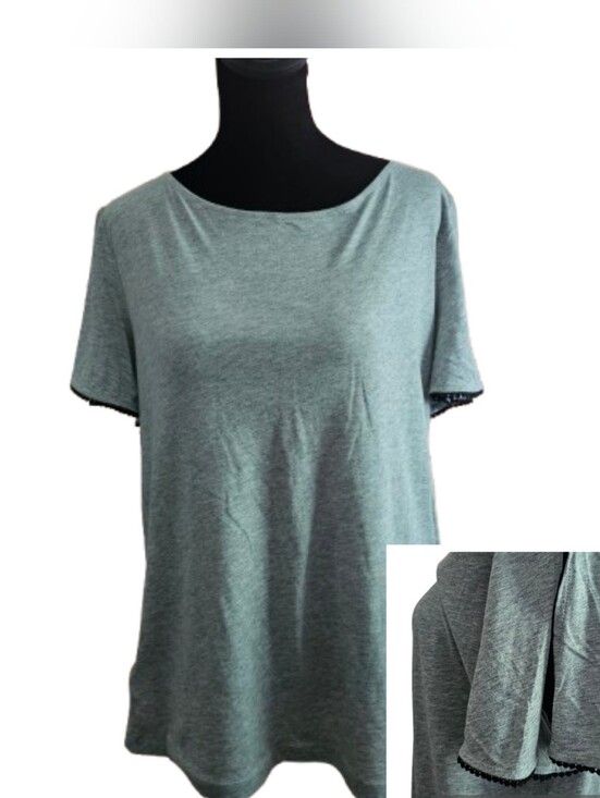 LOFT Tops - LOFT Heather Gray Scoop Neck Split Flutter Sleeve Tee With Black Trim